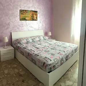 - Casa Nonna Grazia , Roma Italia